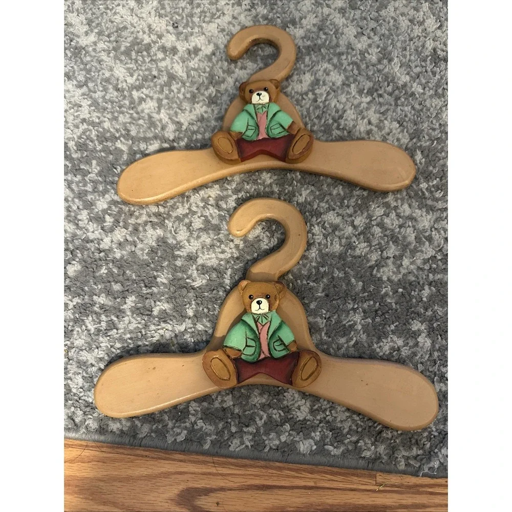 Vintage Wooden Baby/ChildCoat Hangers Hand Painted Teddy Bears Red Greens SET 2